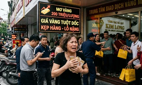 “Bắt đáy” vàng liên tục, nhiều nhà đầu tư vàng bắt đầu hoảng vì lỗ nặng