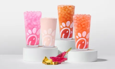 Từ món gọi kèm thành “gà đẻ trứng vàng”: Đồ uống pha chế đang đảo ngược cuộc chơi fast food