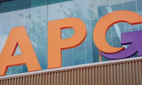 Chứng khoán APG Securities bị phạt vì lỗi công bố thông tin, cổ phiếu “dò đáy” rơi về vùng 5.000 đồng