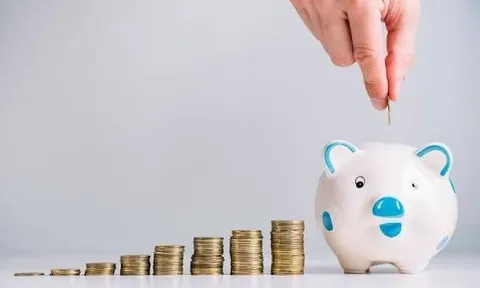 Lãi suất tăng, có nên tất toán sổ tiết kiệm cũ để gửi lại?