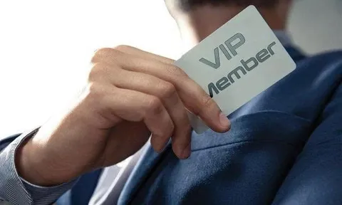 Muốn thành khách VIP ngân hàng cần bao nhiêu tiền?