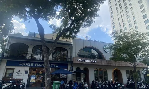 Lý do Starbucks, Phúc Long, Trung Nguyên không còn “giành giật” mặt bằng đất vàng Sài Gòn