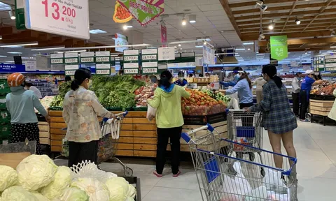 Chấp nhận tăng lãi suất để chống lạm phát: Doanh nghiệp và người vay tiền sẽ ra sao?