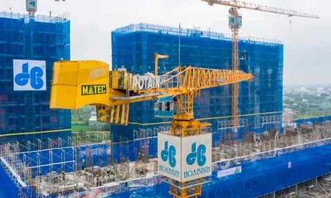 Hòa Bình (HBC) lợi nhuận “lao dốc” 74%: lỗ lũy kế hơn 2.000 tỷ, kiểm toán ngoại trừ doanh thu và công nợ