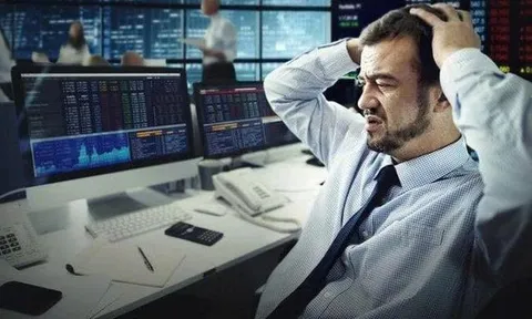 Khối ngoại “xả hàng” hơn 16.000 tỷ trong tháng 3: VN-Index chật vật giữ nhịp