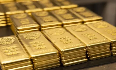 Giá vàng tuần tới đi đâu? Chuyên gia chia ba phe, mốc 4.200 USD được nhắc tới