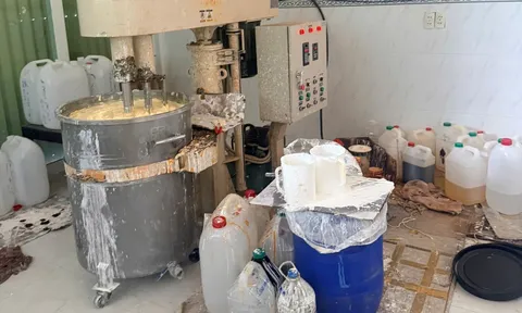 Đột kích kho "kem trộn" gần 3,5 tấn ở Gia Lai, tạm giữ toàn bộ hàng hóa