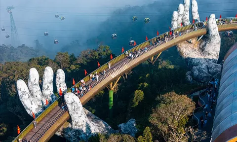 Cáp treo Bà Nà lãi gần 1.500 tỷ năm 2025 nhưng nợ ngân hàng cùng “phình” to gấp đôi