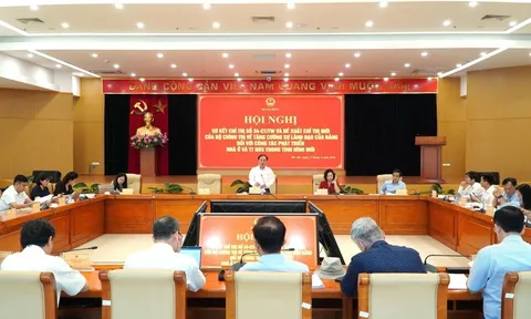 Đề xuất xây dựng cơ chế kiểm soát giá nhà, giá đất phù hợp thu nhập người dân