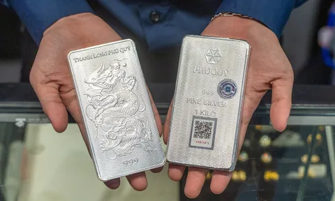 Tồn kho bạc tăng mạnh, giá bạc sắp có biến lớn?