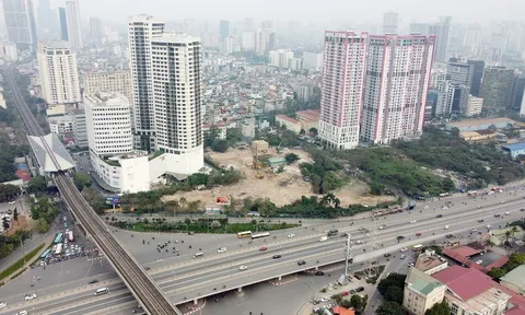 CTX Holdings bán tháo 'đất vàng' Constrexim Complex sau 12 năm ‘đắp chiếu’, công ty con bị cưỡng chế thuế 2,6 tỷ