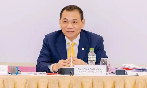 Tỷ phú Phạm Nhật Vượng: "An toàn là bạn"