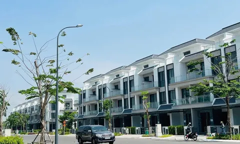 Một căn nhà tại TP. Hồ Chí Minh giảm giá "sốc" từ 52 tỷ xuống còn 42 tỷ đồng, có nên mua không?