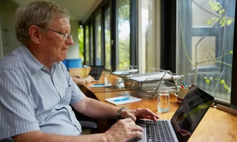 “Người già không chỉ để chăm sóc” – câu chuyện từ Hermitage đến TP.HCM