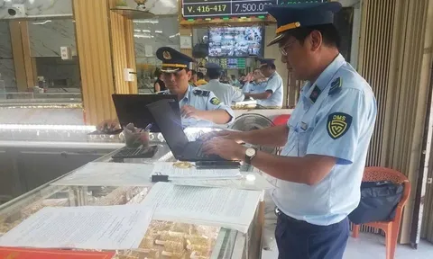 Phát hiện bán vàng giả nhãn hiệu Chanel, Versace tại Đồng Tháp, 9 doanh nghiệp bị xử phạt, buộc tiêu hủy