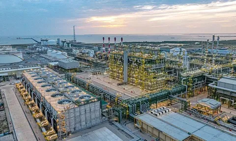 Hóa dầu Long Sơn tạm dừng: SCG “đốt” hơn 200 tỷ/tháng vì đứt gãy nguồn cung Trung Đông