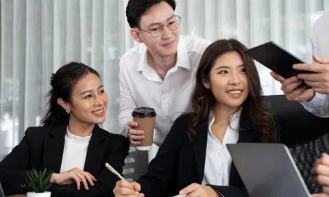 3 kiểu bài đăng trên Facebook có thể khiến dân công sở mất điểm trong mắt sếp và đồng nghiệp