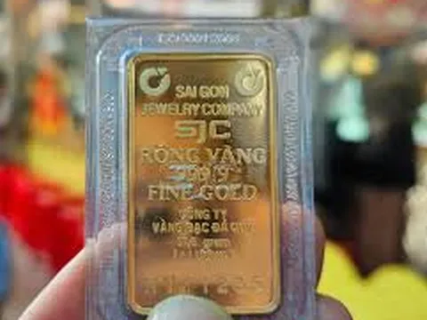 Doanh thu SJC bốc hơi hơn 16.000 tỷ: Giá vàng tăng mà tiền lại giảm!