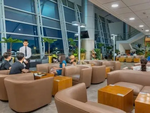 Công ty dịch vụ hàng không của “vua hàng hiệu” Johnathan Hạnh Nguyễn báo lãi lớn, đem 450 tỷ đi gửi ngân hàng