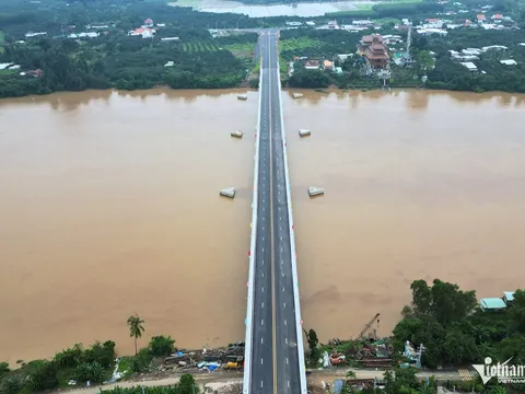 Cầu 500 tỷ đồng nối Đồng Nai với Bình Dương trước ngày thông xe