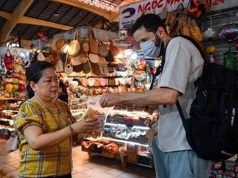 Từ 2026, hộ kinh doanh doanh thu dưới 500 triệu đồng/năm sẽ không phải nộp thuế