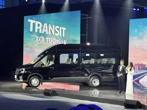 Anh trai 18 (ghế) hoàn toàn mới - Ford Transit 2024 xin chào cả nhà