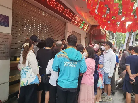 Giá vàng “chợ đen” chạm 170 triệu/lượng – có tiền chưa chắc mua được vàng