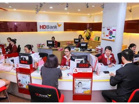 "Chuyện tình tay ba" giữa tỷ phú Nguyễn Thị Phương Thảo cùng Sovico Holdings và HDBank!