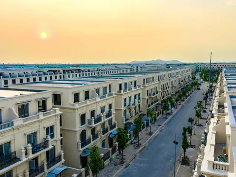 Khát vốn cuối năm, nhiều doanh nghiệp BĐS chấp nhận lãi trái phiếu “kịch trần”