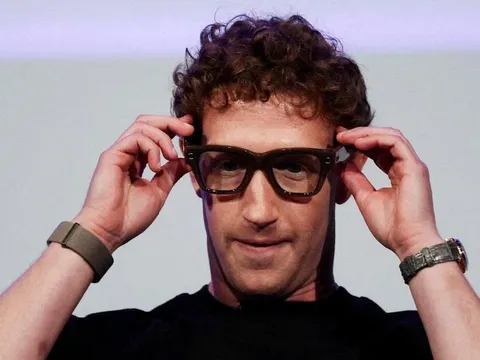 Ông chủ Facebook tính tinh giản 20% nhân sự trong cuộc đua AI