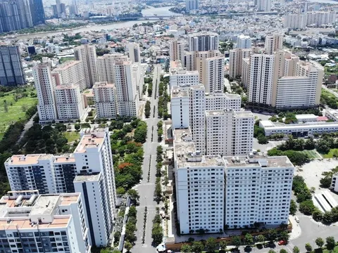Sàn Bắc “Nam tiến” rầm rộ giữa lúc BĐS phía Nam vẫn... thoi thóp: Chiến lược sinh tồn hay đặt cược vào chu kỳ mới?