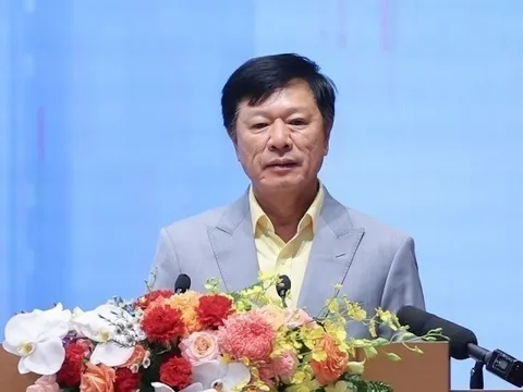 Từ “ông lớn NOXH” đến thua lỗ và bán vốn – Địa ốc Hoàng Quân đang đi về đâu?