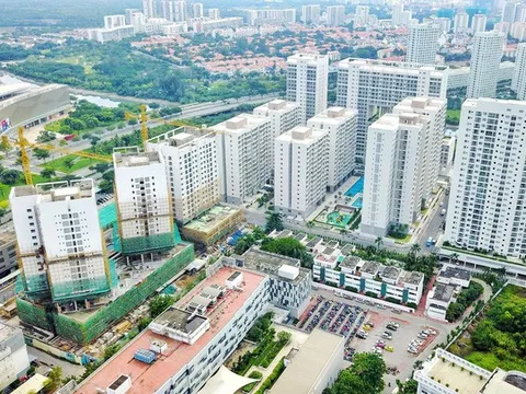 Căn hộ giảm thanh khoản, giá bán vẫn neo cao: Ai đang giữ thế khó?