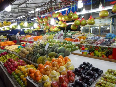 Giá xăng dầu, thực phẩm giảm, CPI tháng 7 tiếp tục "hạ nhiệt"