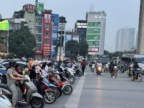 Từ xe xăng đến xe điện: Cuộc chơi định hình lại ngành ôtô – xe máy Việt