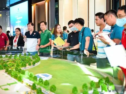 Loạt công ty bất động sản chia cổ tức “khủng”: Có nơi chia tới 435%