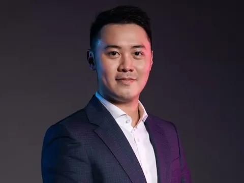 Con trai Chủ tịch Phát Đạt muốn bán sạch cổ phiếu giữa lúc PDR tăng giá mạnh