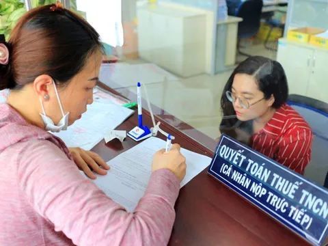 Giảm từ 7 xuống 5 bậc thuế thu nhập cá nhân – Bớt rối rắm, nhưng vẫn còn gây tranh cãi!