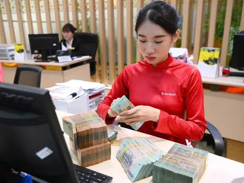 Ngân hàng cắt hàng trăm nhân sự vì AI: Cuộc thay máu đã bắt đầu