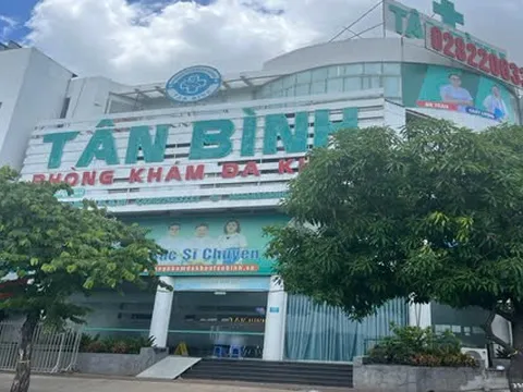 Phòng khám đa khoa Tân Bình bị phạt nặng: Phạt 6 bác sĩ vi phạm và tước giấy phép hoạt động!