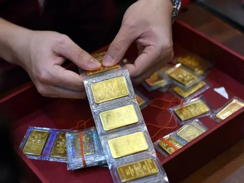 SJC báo lãi khủng nhờ vàng tăng giá, kiểm toán lên tiếng cảnh báo