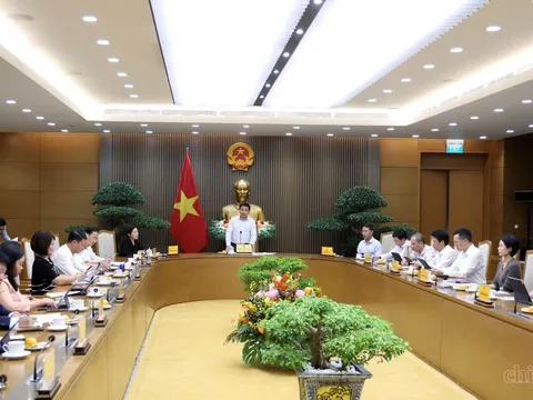 Phó Thủ tướng yêu cầu giảm lãi suất cho vay 1,5–2%, ngân hàng không chấp hành sẽ bị xử lý nghiêm