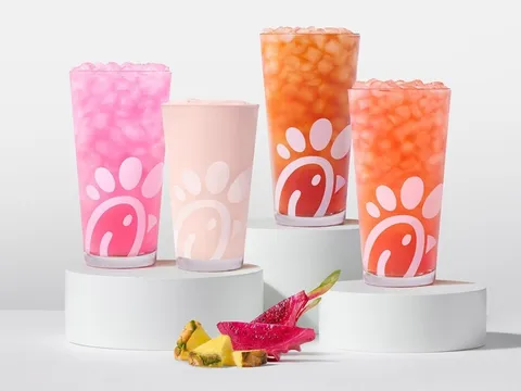 Từ món gọi kèm thành “gà đẻ trứng vàng”: Đồ uống pha chế đang đảo ngược cuộc chơi fast food