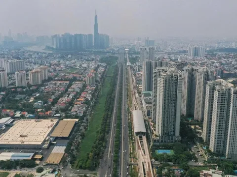 Chung cư cũ TP.HCM bị thổi giá: Rao cao – giả chốt – dìm giá – FOMO