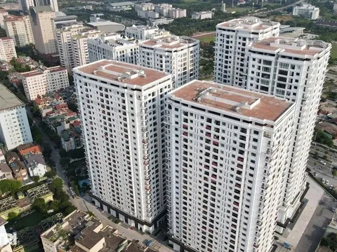 Giá chung cư Hà Nội chạm mốc 128 triệu/m²: Cao kỷ lục nhưng giao dịch bắt đầu chững lại