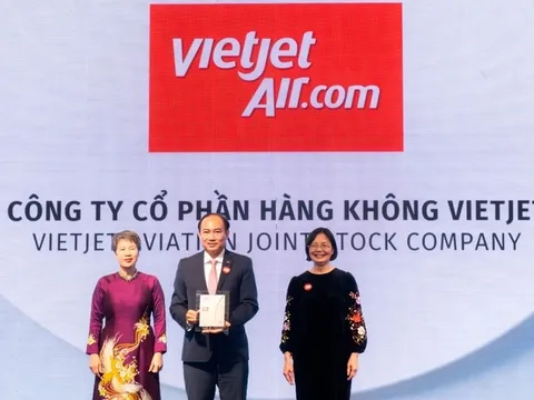 Vietjet tiếp tục vào TOP 50 Doanh nghiệp phát triển bền vững Việt Nam 2026