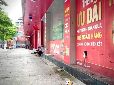 Siêu thị điện máy vắng như chùa bà đanh – Bước lùi tạm thời hay khởi đầu cho sự thoái trào?