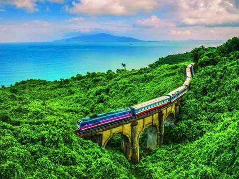 Thành lập Tập đoàn Đường sắt Quốc gia: Bổ sung vốn lớn và đổi mô hình thành tập đoàn 100% vốn Nhà nước