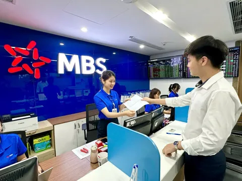 Tự doanh "tụt mood", margin bứt phá – MBS nửa đầu 2025 ra sao?