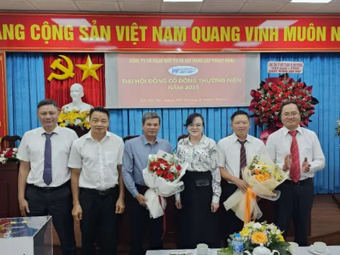 Động thái bất ngờ từ sếp Waseco: Bán sạch cổ phiếu giữa lúc đỉnh cao - ngẫu nhiên hay có ẩn ý?